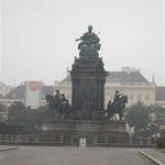 Памятник и площадь Марии Терезы